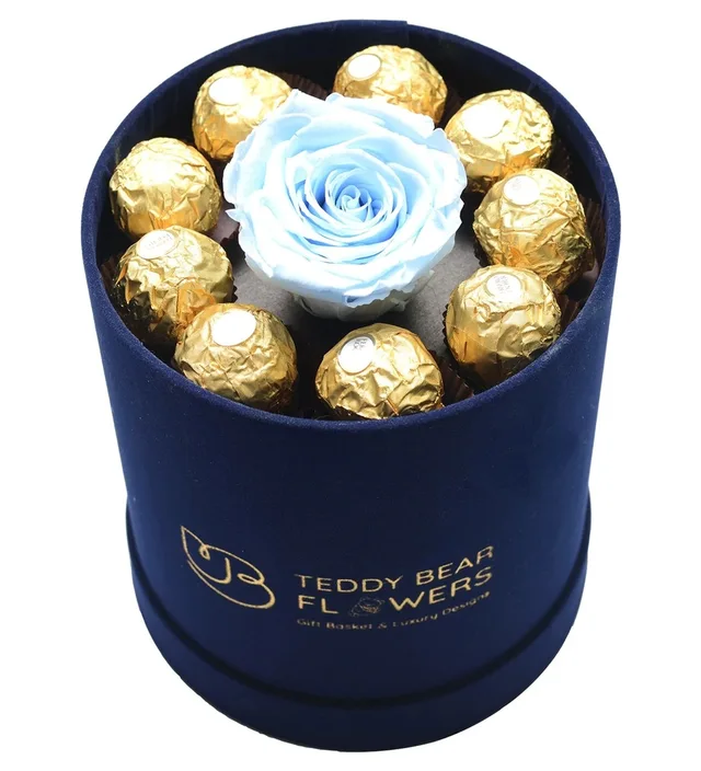 Lacivert Kadife Kutuda Mavi Solmayan Gül Ferrero Rocher Çikolata