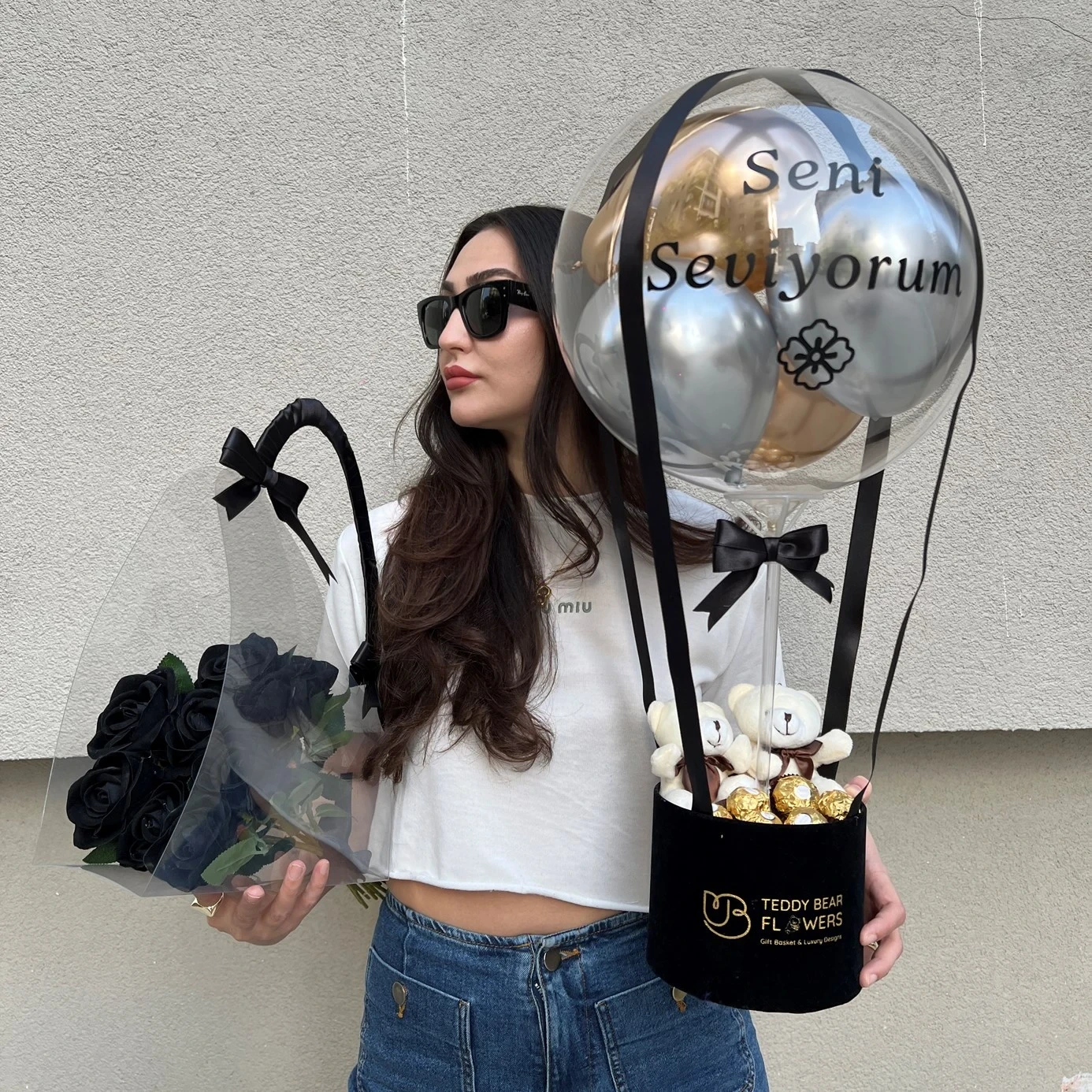 Kişiselleştirilebilir Set, Balon Kutusu & Çantada Solmayan Güller