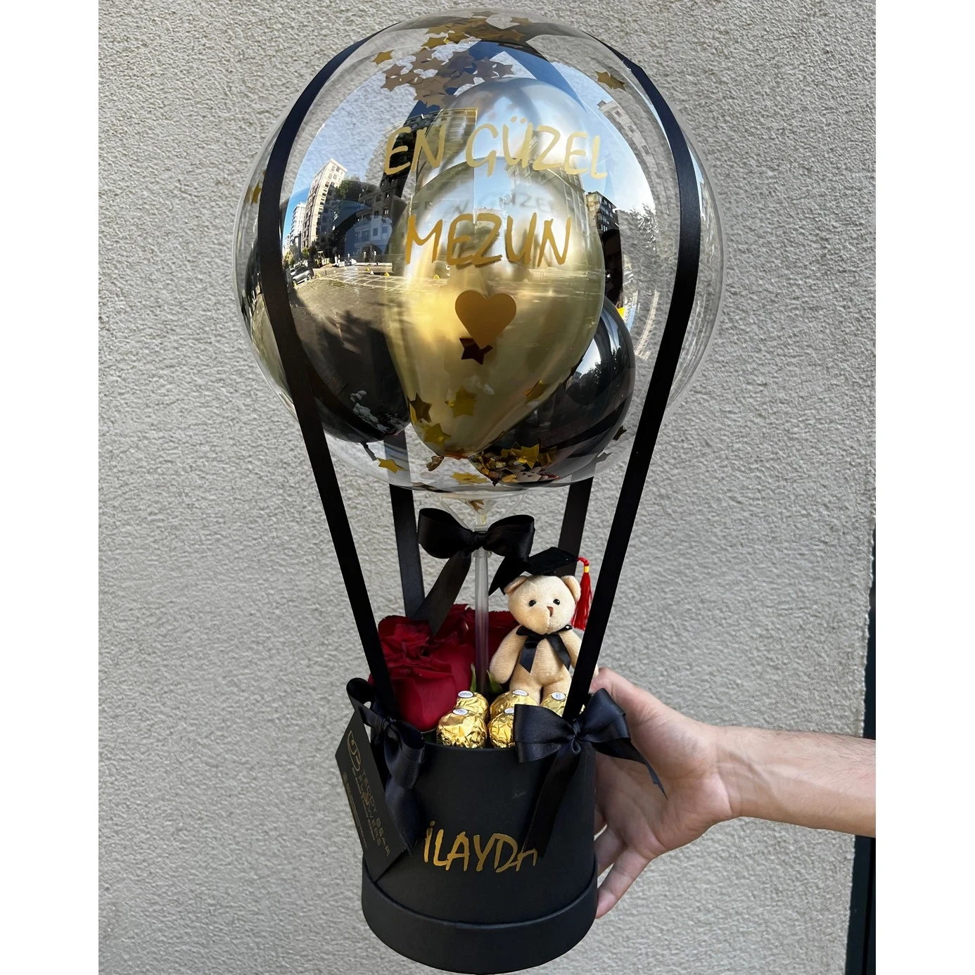 Mezuniyet Kepli Ayıcıklı & Rocher Çikolatalı Güllü Balon Kutusu